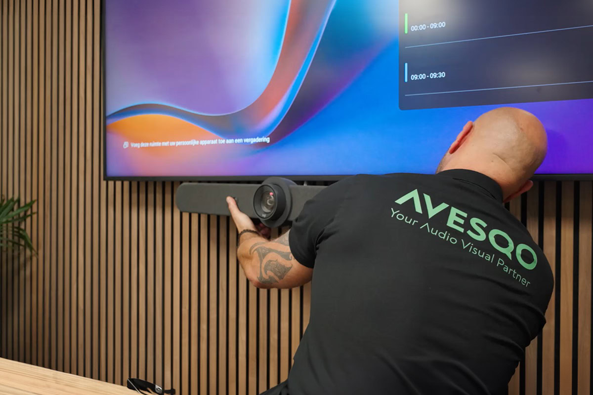 Installatie hybride vergaderruimte